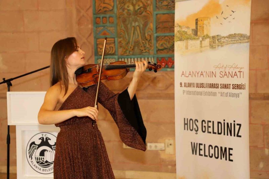 9. Alanya Uluslararası Sanat Sergisi Açıldı