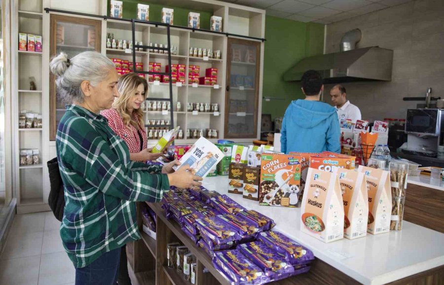 Mersin’de Glütensiz Kafeden Çölyak Hastalarına Destek