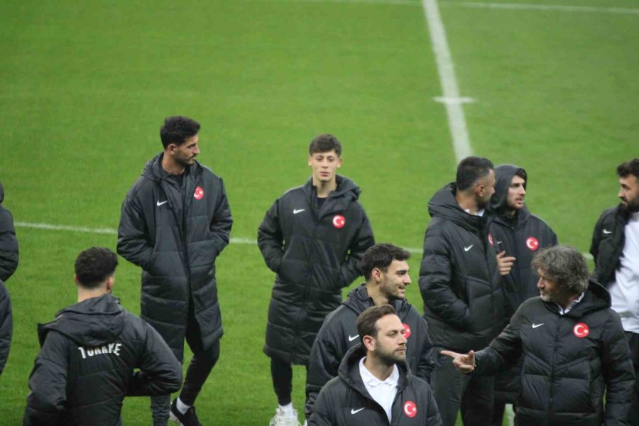 Montella: “ilk Hedefimiz A Ligine Çıkmak”