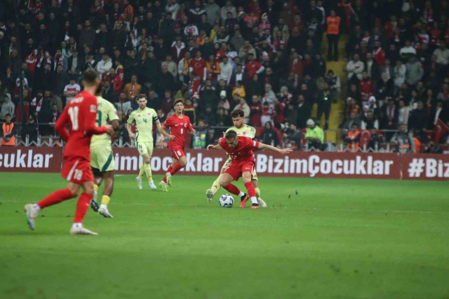 Uefa Uluslar Ligi: Türkiye: 0 - Galler: 0 (ilk Yarı)