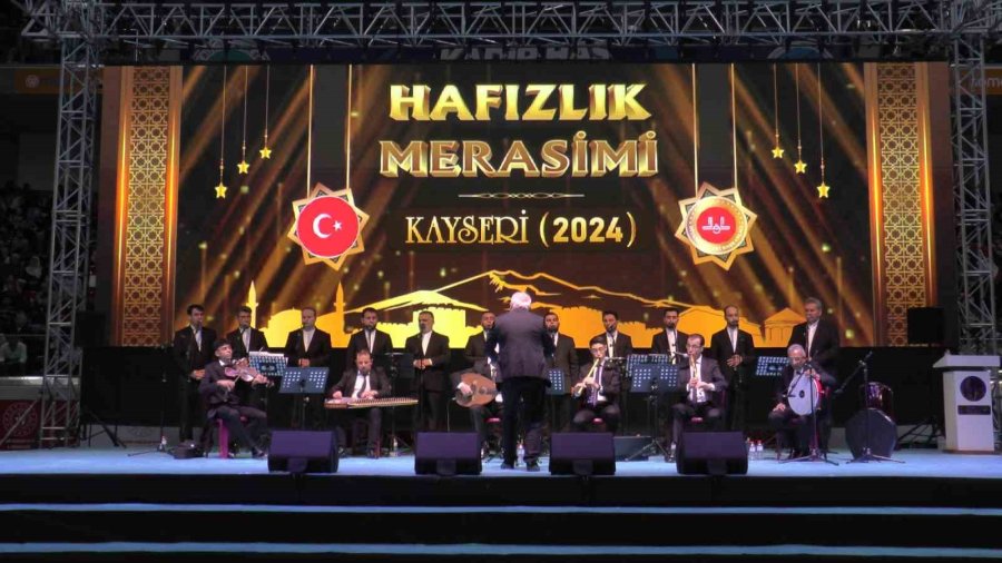 Kayseri’de 438 Öğrenci Hafızlık Belgesi’ni Aldı