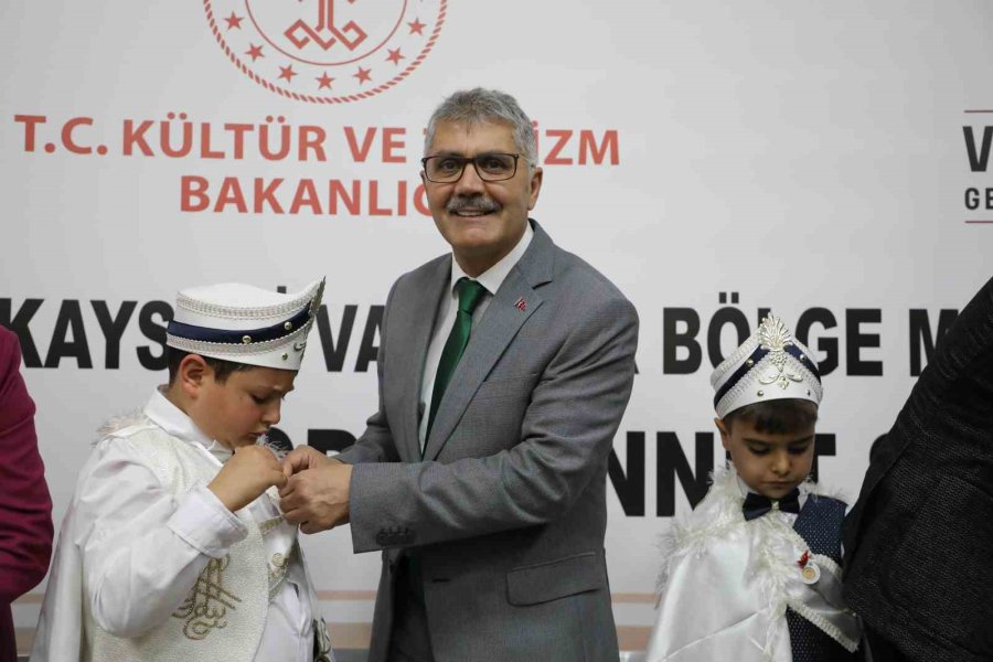 Kayseri Vakıflar Bölge Müdürlüğü, Niğde’de Sünnet Şöleni Yaptı