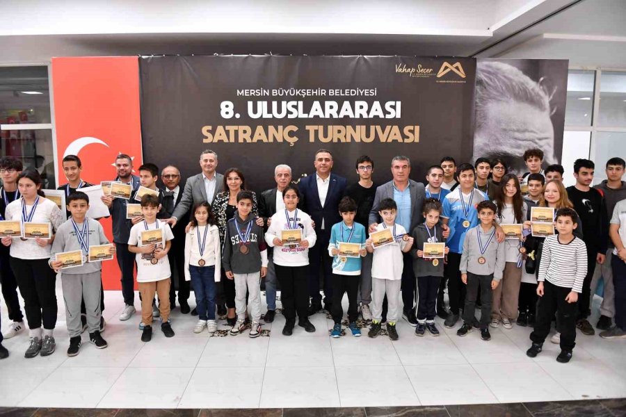 Mersin’de Düzenlenen ’8. Uluslararası Satranç Turnuvası’ Sona Erdi