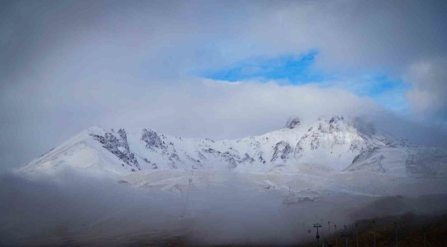 Erciyes’te İki Mevsim, Sarı Ve Beyaz Bir Arada