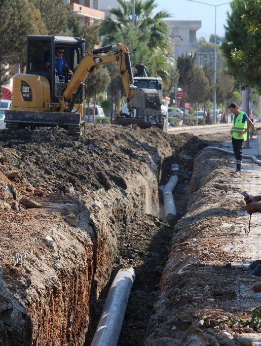 Kınık Ve Ova’da 40 Yıllık İçme Suyu Hattı Yenileniyor