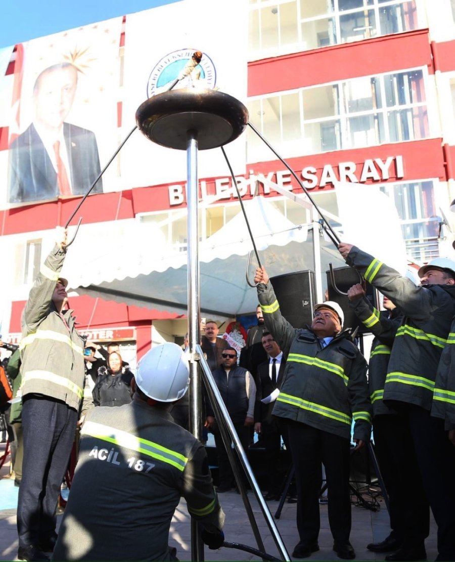 Başkan Büyükkılıç’tan Çığır Açan Yatırım: 16 İlçe Doğal Gazla Buluştu