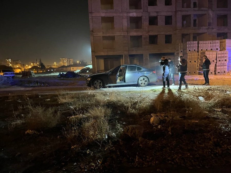 Kayseri’de Bir Şahıs Araç İçinde Silahla Vurulmuş Halde Bulundu