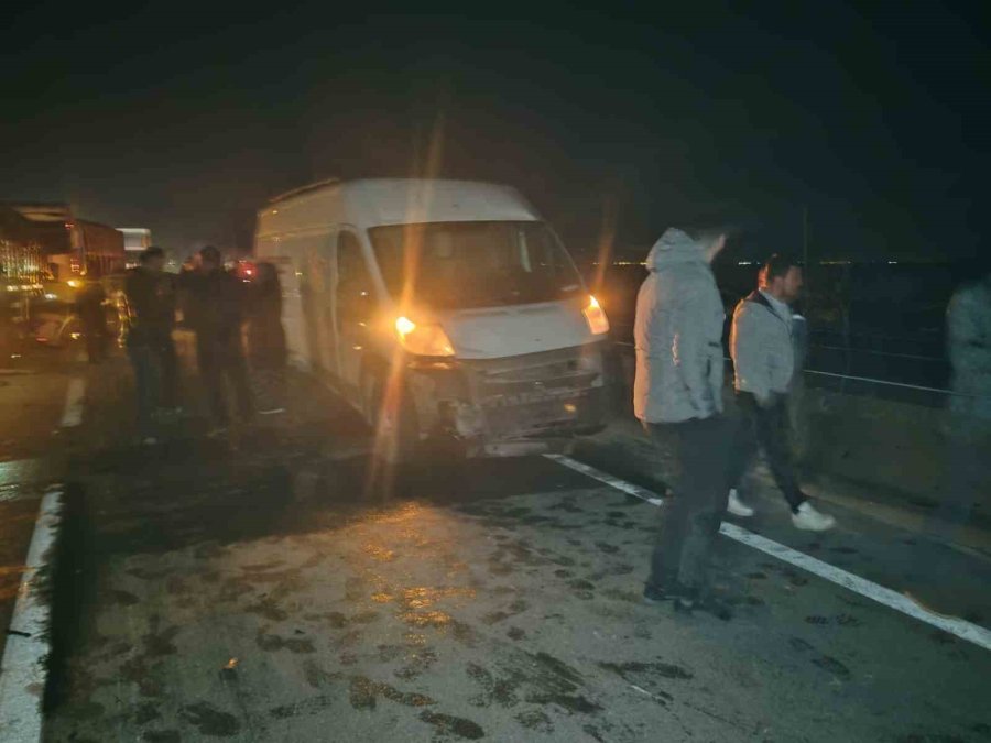 Konya’da 5 Aracın Karıştığı Zincirleme Trafik Kazası: 3 Yaralı