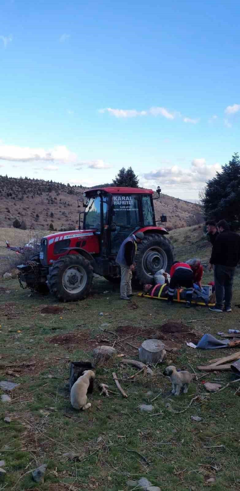 Dağda Düşerek Yaralandı, Ambulans Helikopterle Hastaneye Kaldırıldı