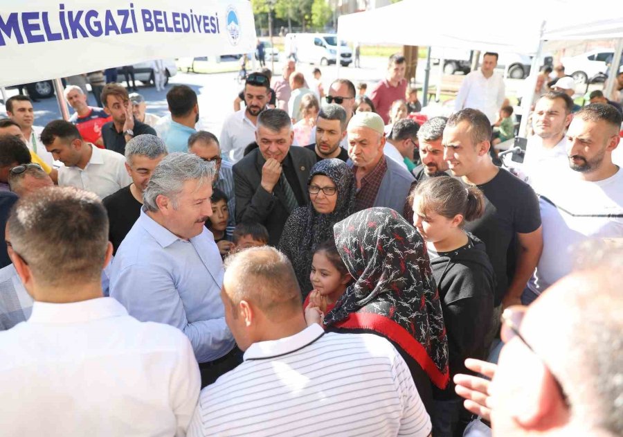 Başkan Palancıoğlu, ’mobil Başkanla’ Gönülleri Fethediyor