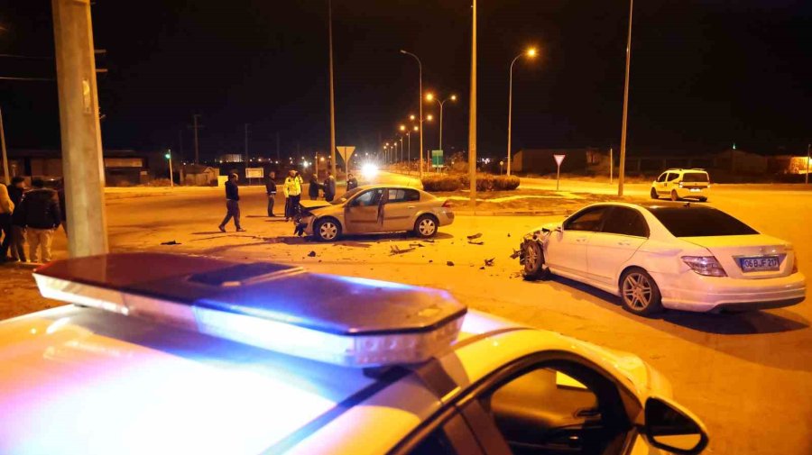 Şoka Giren Sürücü Önce Bayıldı, Ayılıp Ağladı, Sonra Da Sarıldı