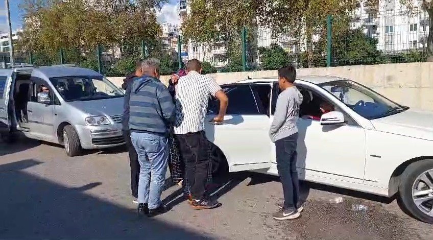 Göğsünden Bıçaklanan Şahıs Hastanede Hayatını Kaybetti, Eşi Sinir Krizi Geçirdi