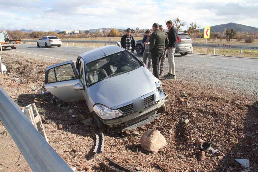 Konya’da Otomobil Devrildi: 4 Yaralı