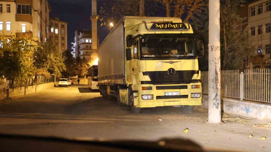 Aksaray’da Şehir İçine Park Eden Tır Ve Otobüslere Ceza