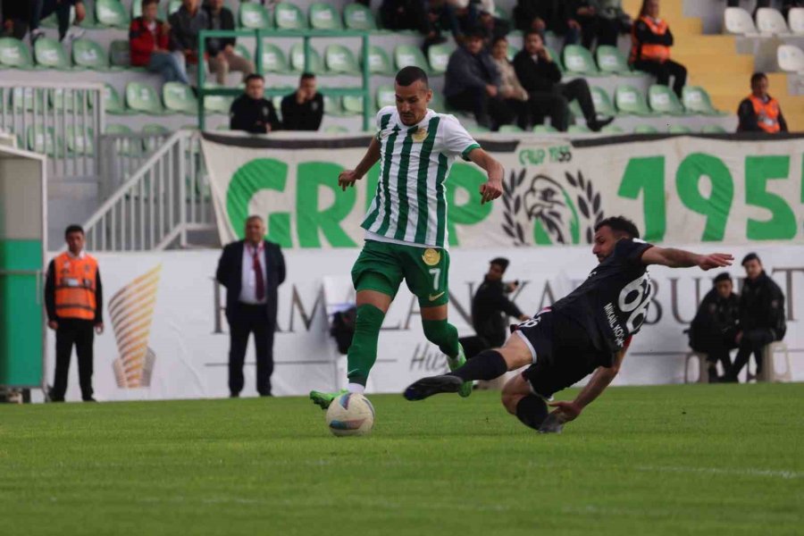 Serikspor Zorlu Maçta Rakibini Yendi