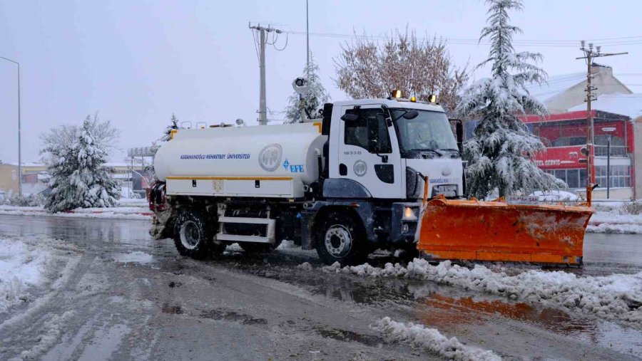 Karaman, Mevsimin İlk Karıyla Beyaza Büründü