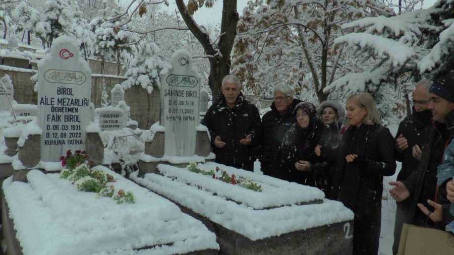 Bu Ailede Herkes Öğretmen