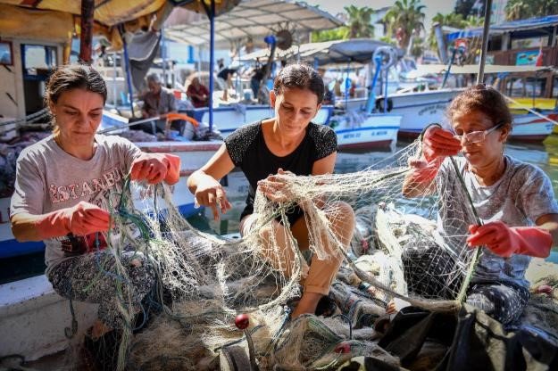 Mersin Büyükşehir Belediyesinden Kadınlara Destek