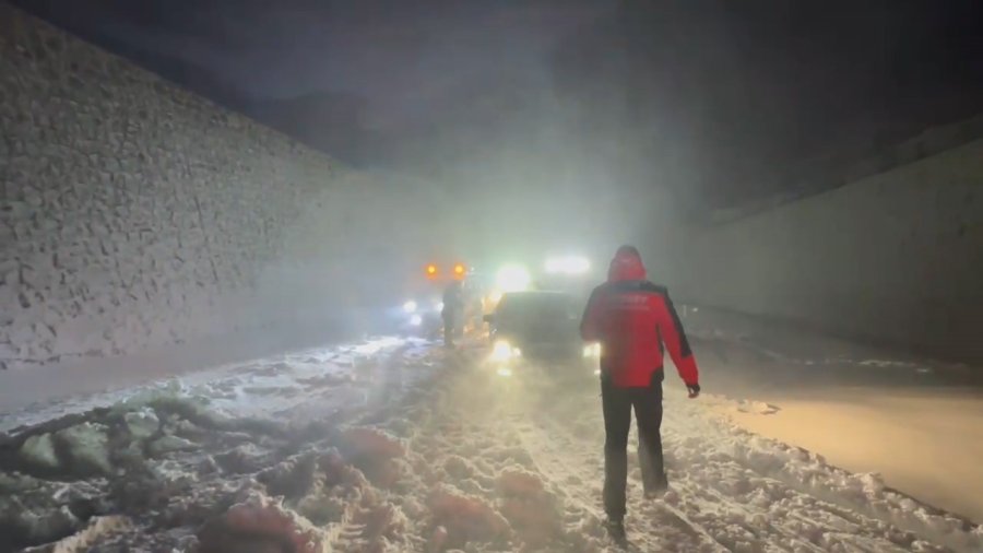 Niğde’de Kapalı Köy Yolu Kalmadı