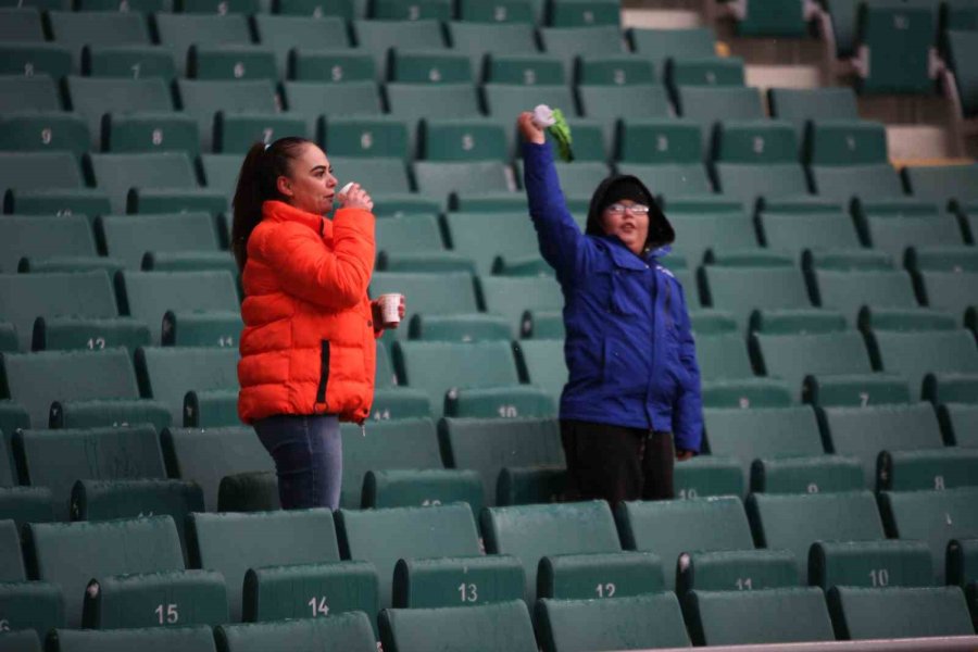 Trendyol Süper Lig: Konyaspor: 1 - Hatayspor: 0 (ilk Yarı)