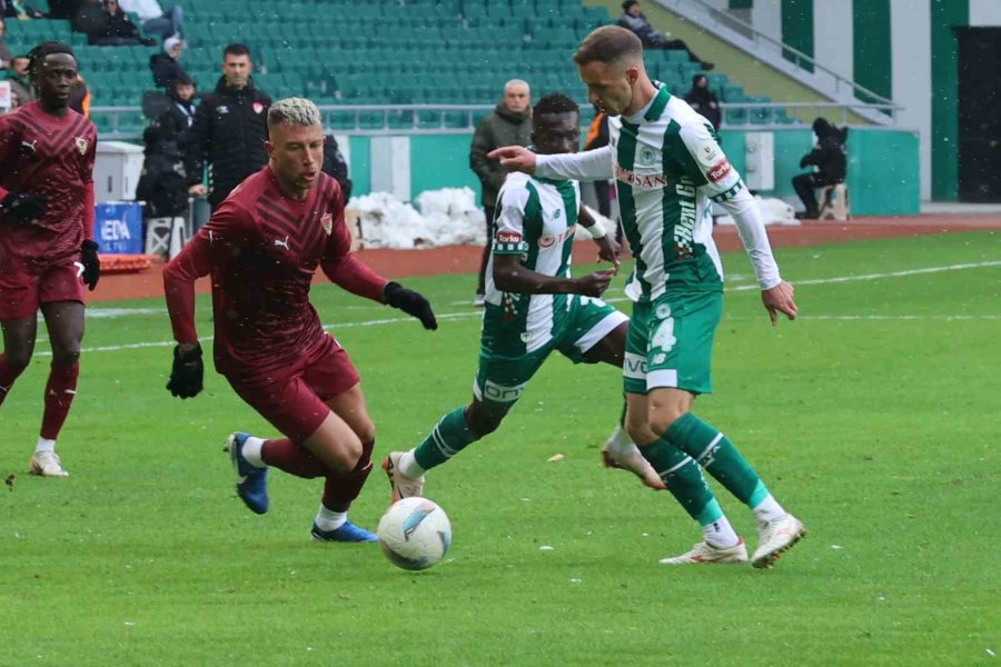 Trendyol Süper Lig: Konyaspor: 1 - Hatayspor: 0 (ilk Yarı)