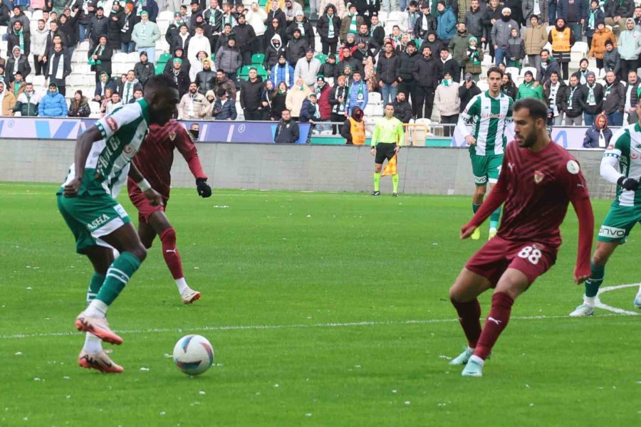 Trendyol Süper Lig: Konyaspor: 1 - Hatayspor: 0 (ilk Yarı)