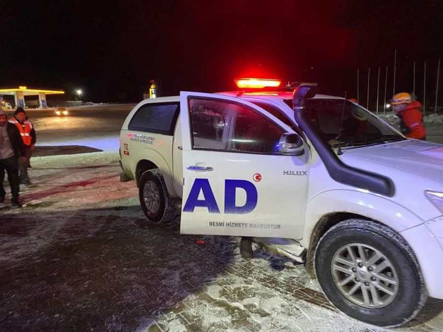 Antalya’da Yaşlı Çiftin İmdadına Afad Ekipleri Yetişti