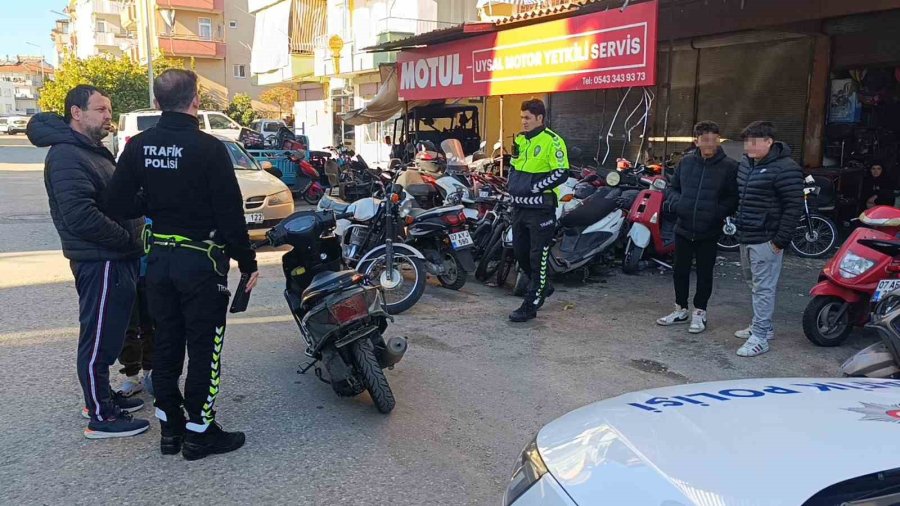 Afacanların Düzenekli Plakayla Motosiklet Turu Polise Takıldı