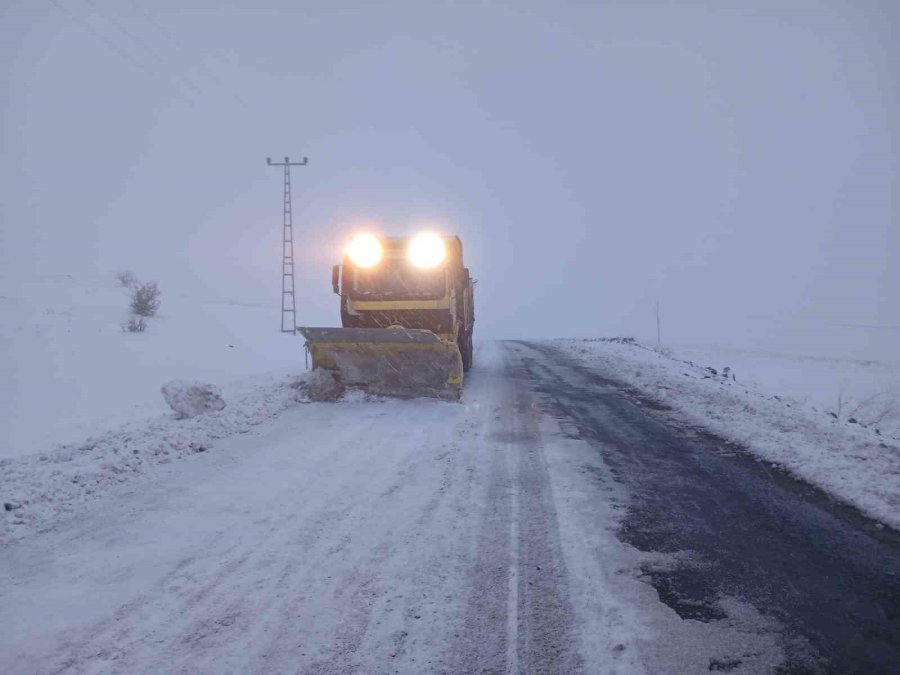 Büyükşehir; Kırsalda 257 Mahalle Yolunu Daha Ulaşıma Açtı