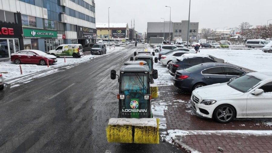 Başkan Çolakbayrakdar, “kar, Şehrimize Bereket Getirirken, Ulaşım Güvenliği İçin De Gece Gündüz Çalışıyoruz”