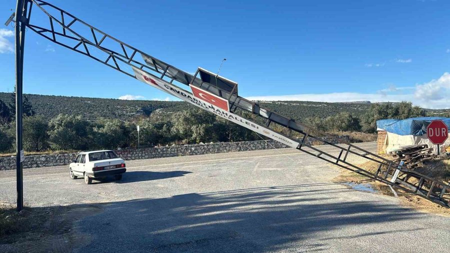 Tarsus’ta Yağış Sonrası Yaşanan Olumsuzluklar Gideriliyor