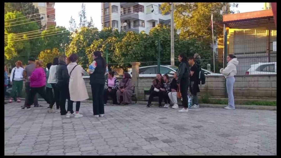 Kıskançlık Krizine Giren Koca, Karısını Tabancayla Vurarak Öldürdü