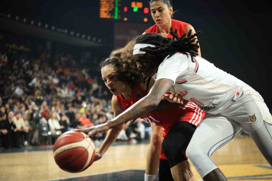 Fıba Kadınlar Euroleague: Çbk Mersin: 87 - Olympiakos: 58