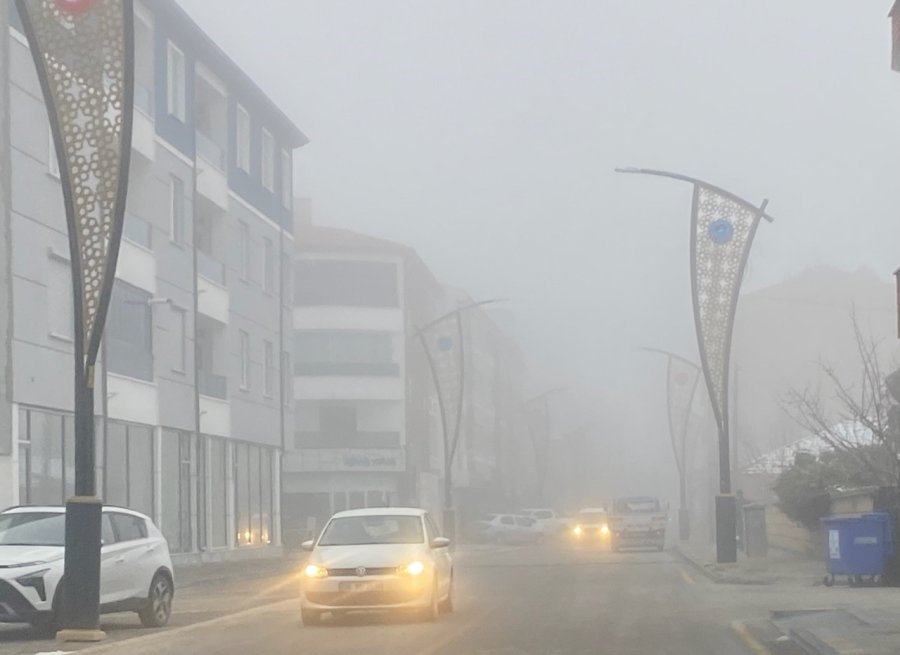 Kulu’da Yoğun Sis Etkili Oluyor