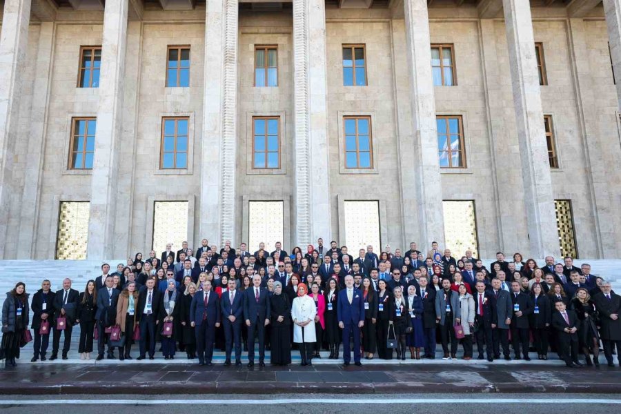 Sadife Öğretmen Eskişehir Adına Başkentte Fidan Dikti