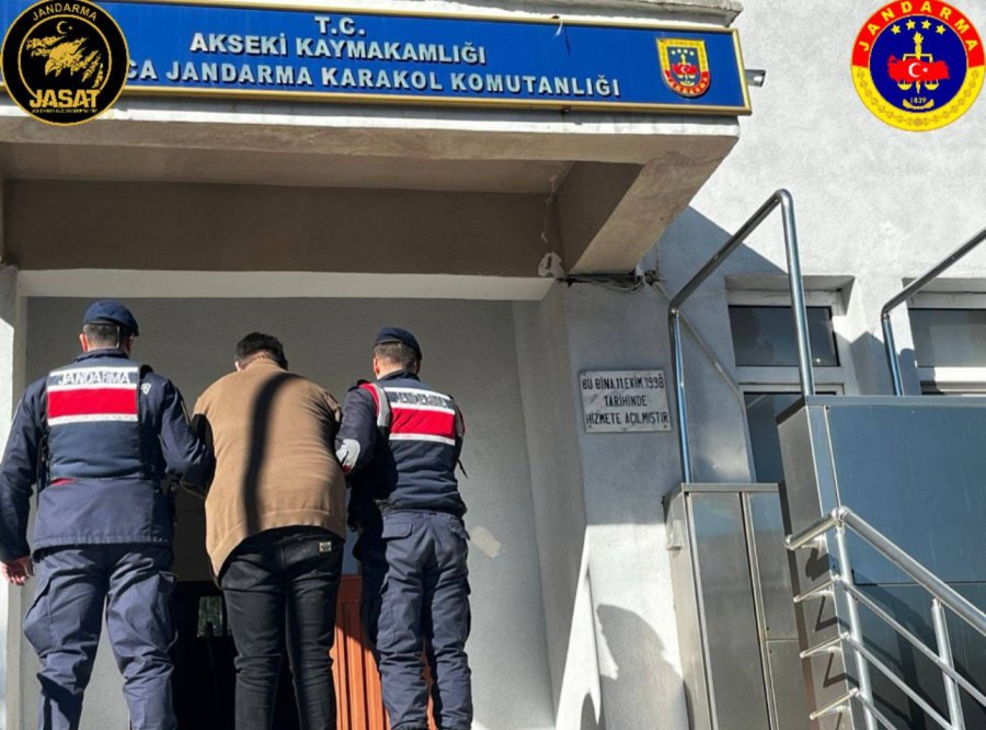 Antalya’da 29 Aranma Ve 84 Yıl Ceza İle Aranan Kişi Yakalandı