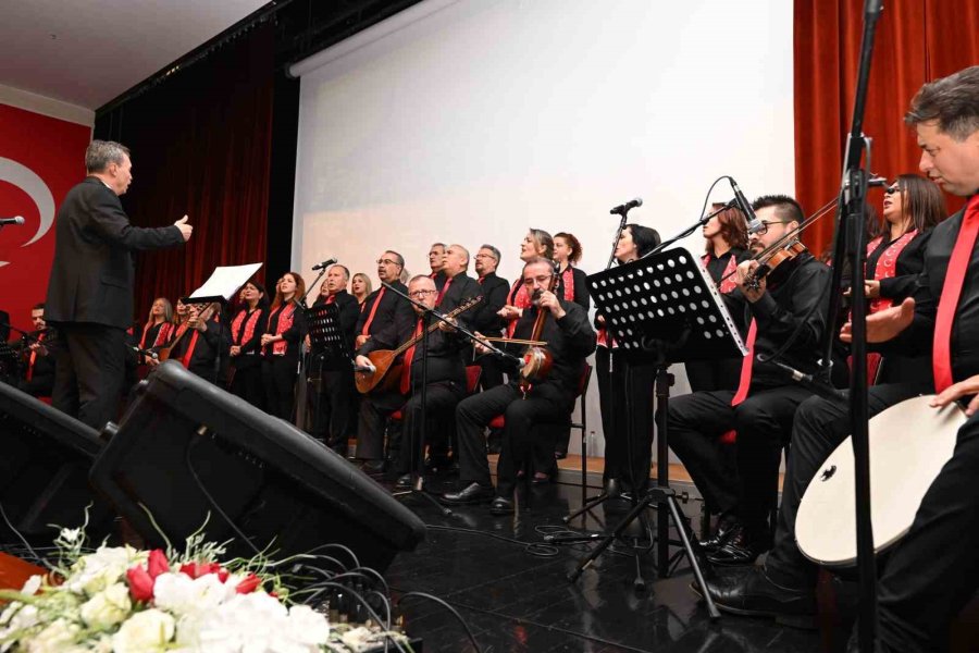 Öğretmenlerden Coşkulu Konser