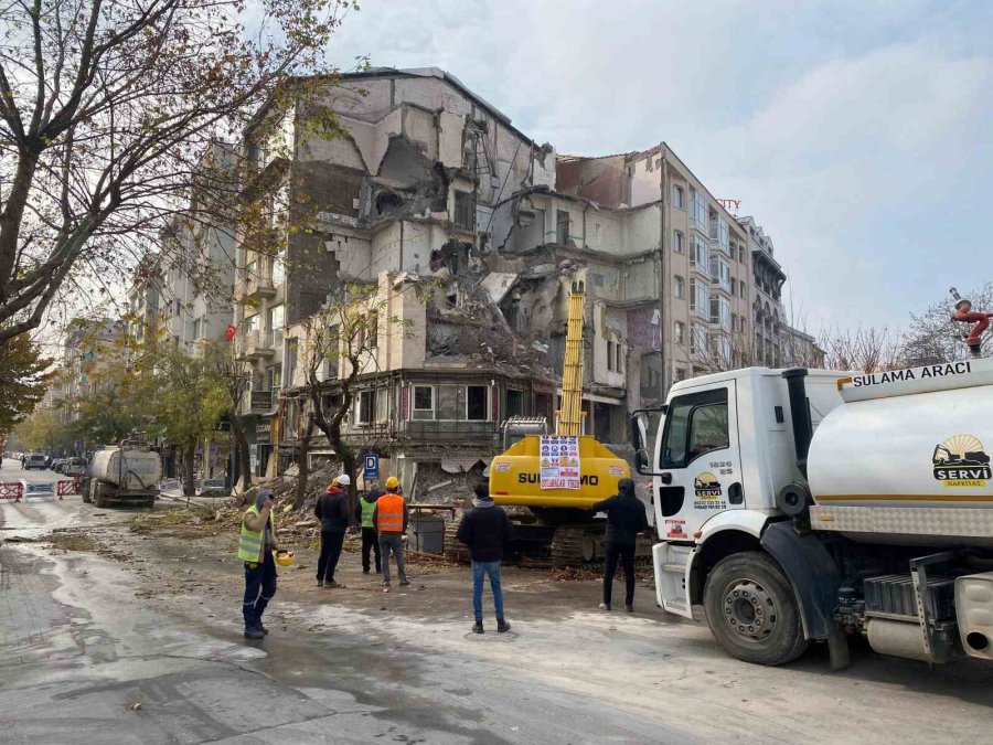 Eskişehir’de Yıkım Çalışması “kapalı Gişe” Devam Ediyor