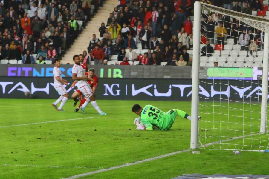 Trendyol Süper Lig: Antalyaspor: 2 - Sivasspor: 1 (maç Sonucu)