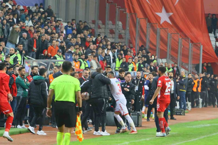 Trendyol Süper Lig: Antalyaspor: 2 - Sivasspor: 1 (maç Sonucu)