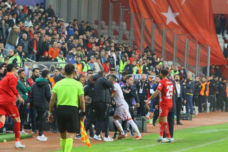 Trendyol Süper Lig: Antalyaspor: 2 - Sivasspor: 1 (maç Sonucu)