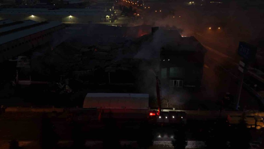 Kayseri’de Mobilya Fabrikasındaki Yangında Hayatını Kaybedenlerin Kimlikleri Belli Oldu