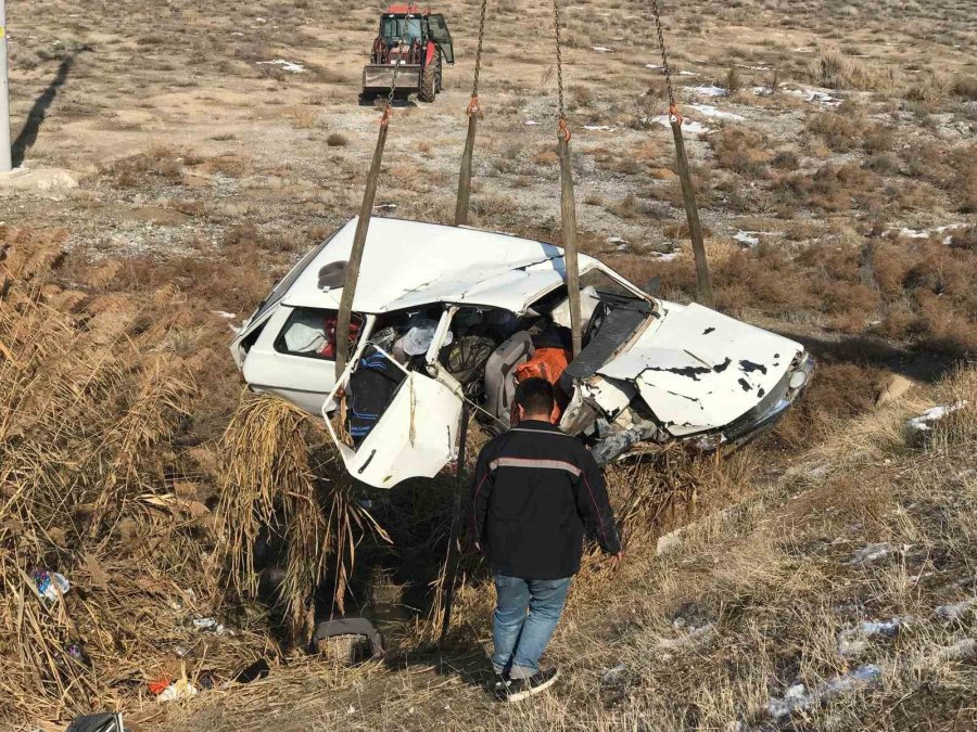 Konya’da Otomobil Atık Su Kanalına Uçtu: 3 Yaralı