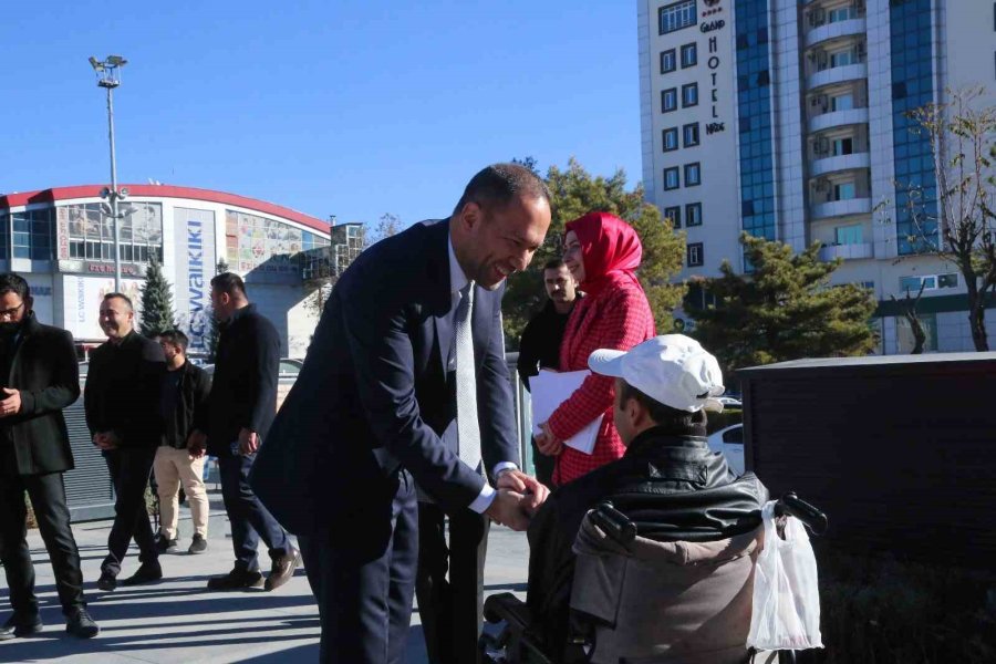 Başkan Özdemir: "engelli Vatandaşlarımızın Bu Şehirde Sorunsuz Bir Şekilde Hayatlarını Sürdürmeleri İçin Hassasiyet Gösteriyoruz"