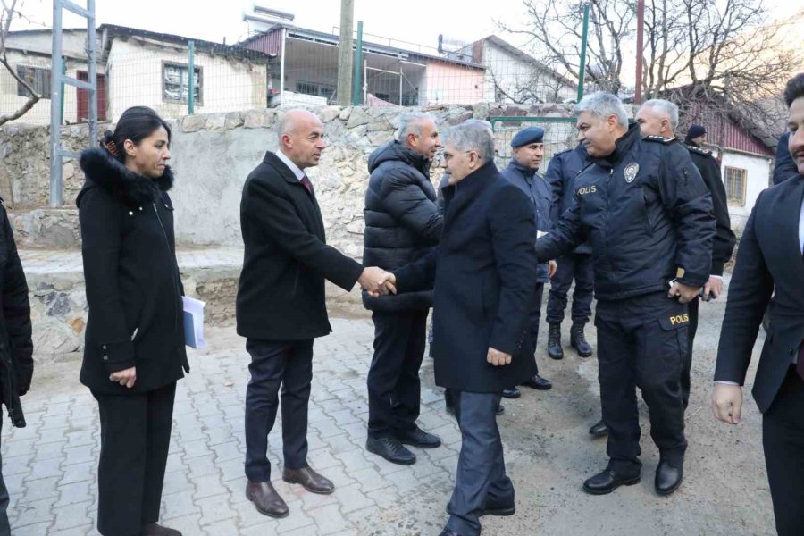 Vali Çelik’ten Horoz Ve Alihoca Köylerine Ziyaret