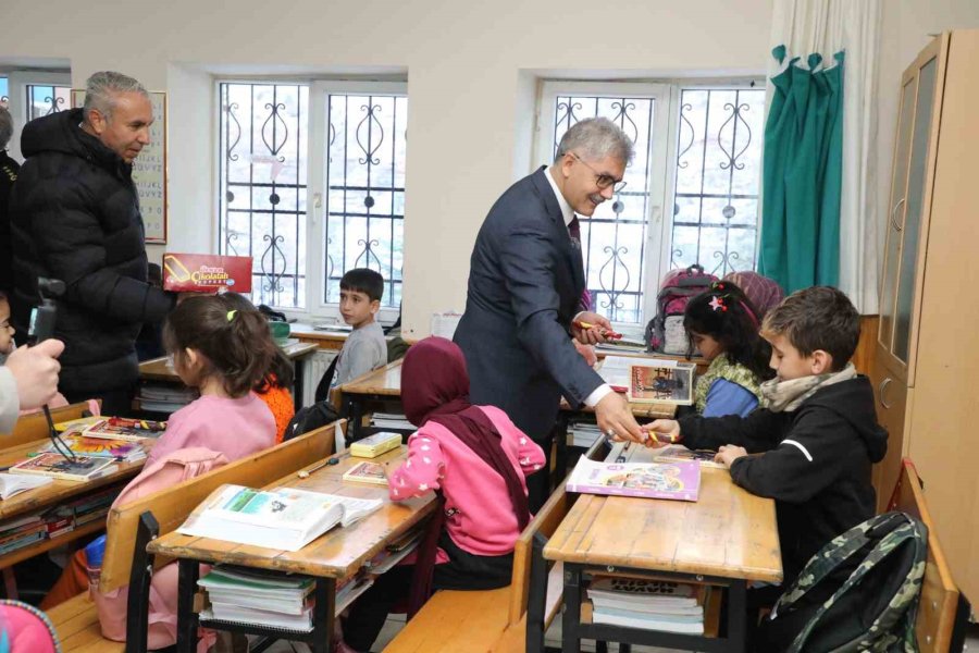 Vali Çelik’ten Horoz Ve Alihoca Köylerine Ziyaret