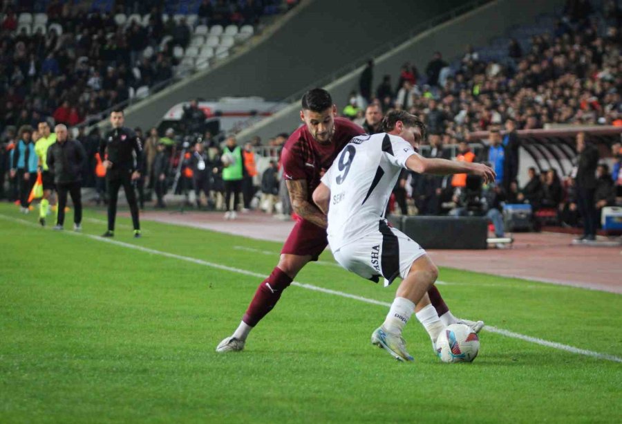 Trendyol Süper Lig: Hatayspor: 1 - Beşiktaş: 1 (ilk Yarı)