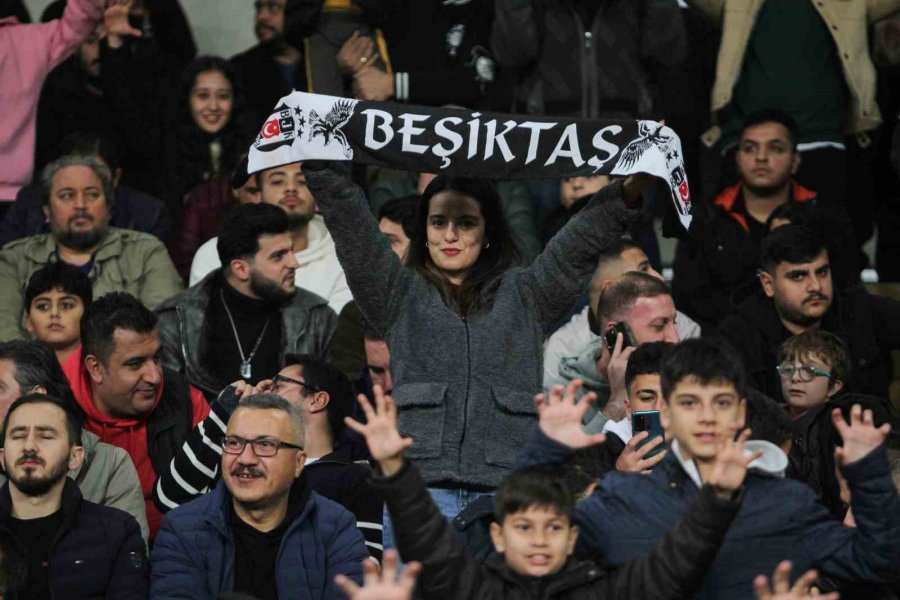 Trendyol Süper Lig: Hatayspor: 1 - Beşiktaş: 1 (ilk Yarı)