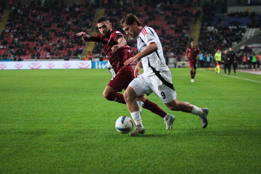 Trendyol Süper Lig: Hatayspor: 1 - Beşiktaş: 1 (ilk Yarı)