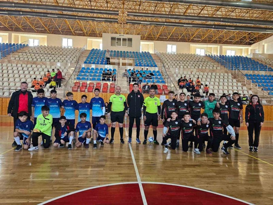 Kumluca’da Futsal Heyecanı Başladı